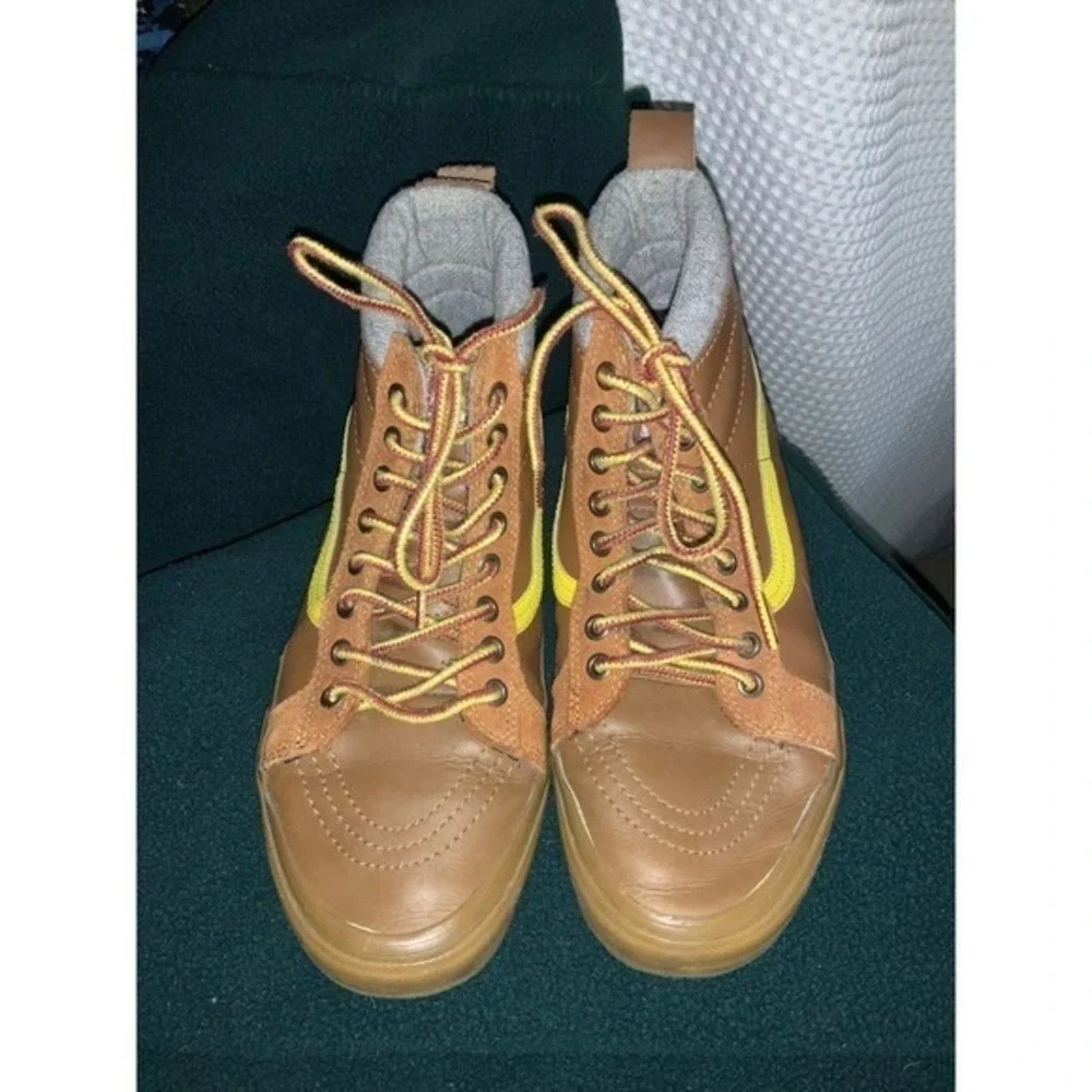 Vans Sk8 Hi MTE Brown Suede Yellow Stripe Lace Up‎ High Top Mens Shoes